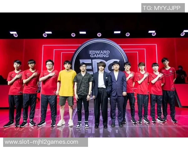 电竞实时数据赛后复盘EDG与WE灵活性对比分析与战术探讨