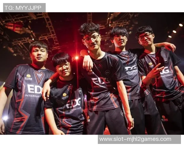 电竞比分聚焦EDG战队个人能力分析与战术配合探讨