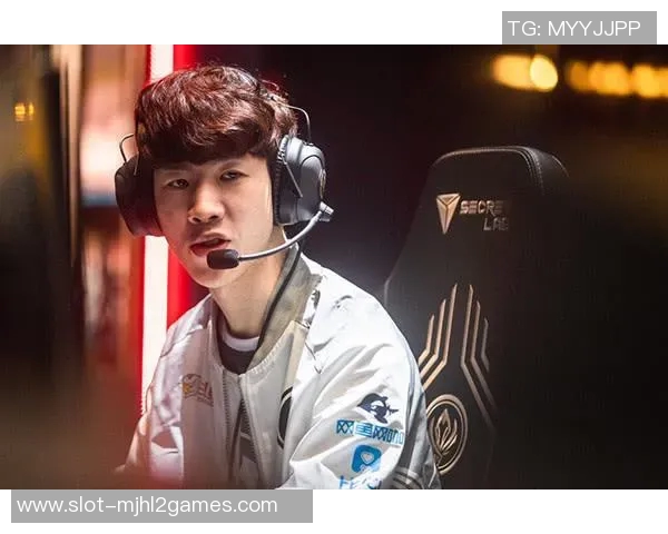 电竞比分与和平精英战术分析FPX盯防体系的深度解读与应用探讨 电竞比分与和平精英战术分析FPX盯防体系的深度解读与应用探讨